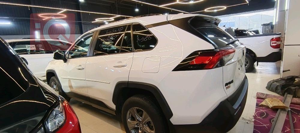 تويوتا راف 4